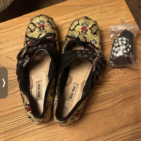 Miu MIu - Picture 4 of 4